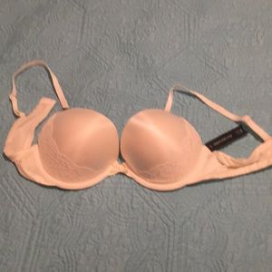 Ambrielle white bra, size 38B